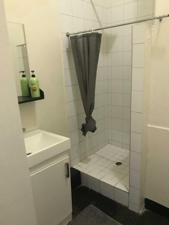 Trendy Art Apartment,maboneng Joburg Apartamento